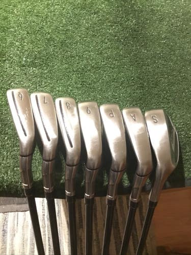 Taylormade Left Handed Stealth Irons Set 6-PW-GW-SW Regular 6-R Ventus Graphite