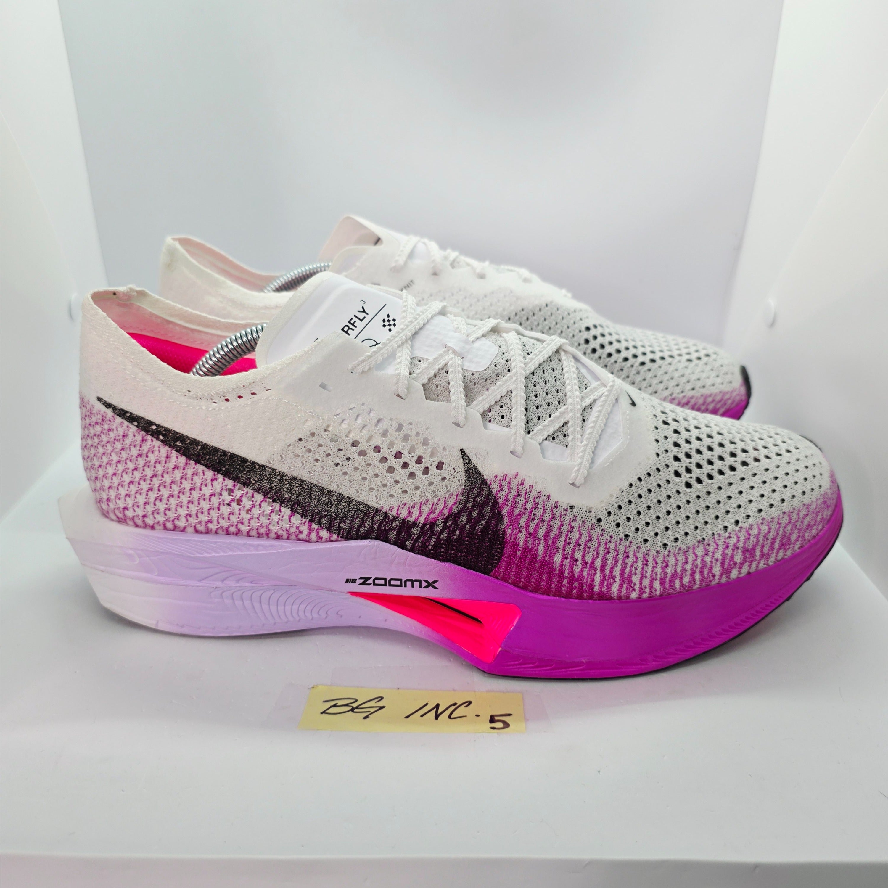 Size 12.5 - Nike ZoomX Invincible Run 3 White Deep Royal  display picture 2