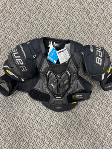 Medium Intermediate Bauer Supreme M5 Pro Shoulder Pads (New)