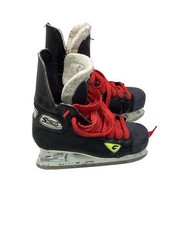 Used Graf SUPRA 705 Junior Hockey Skate Junior 04 11347-S000266521