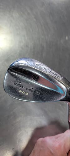 Used Cleveland TA 900 Golf Wedge Mens RH 52 Degree 11497-S000156756