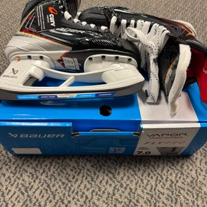 Bauer Vapor Flypro Hockey Skates 7 (New) Fit 1
