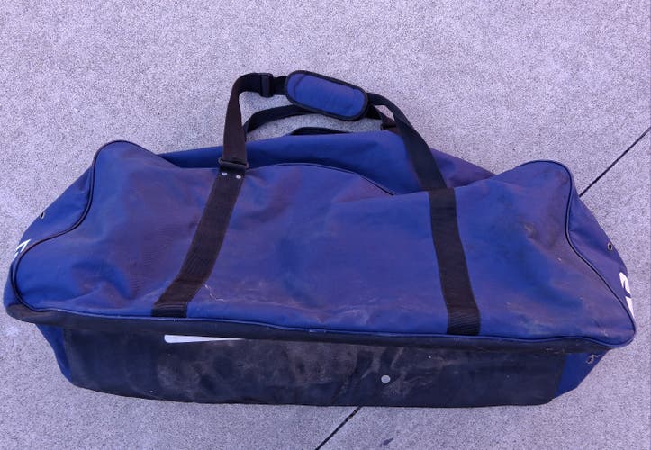 Nike Bauer Blue hockey equipment Bag (Used)