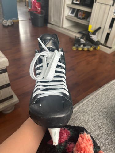 Black/Gray 2024 CCM Tacks XF Pro Hockey Skates Wide Width Pro Stock 6 (Used)