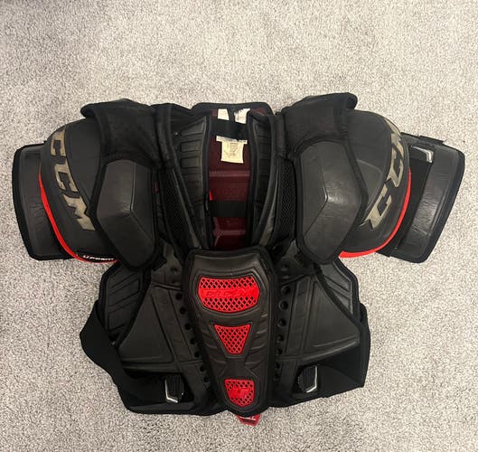 Large Senior CCM U+ Crazy Light Shoulder Pads Pro Stock (Used)