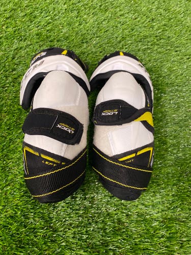 Junior Medium CCM Super Tacks AS1 Elbow Pads (Used)