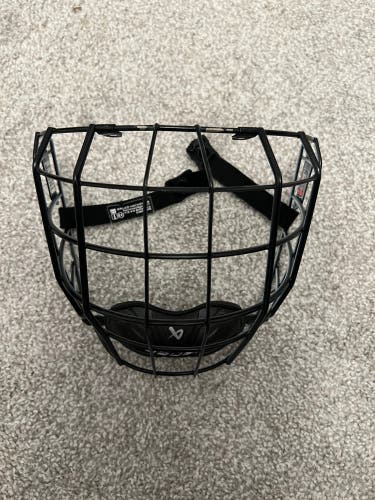 Medium Bauer True Vision Full Cage (Used)