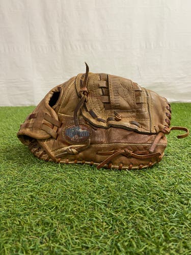 Nokona Buckaroo RH Baseball Glove | 12"