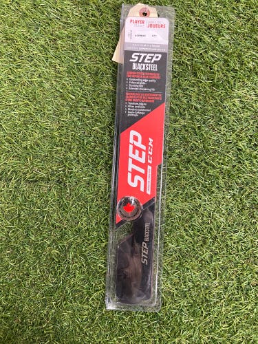 CCM Black Step Steel Replacement Blades | 271mm