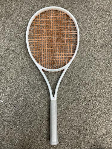 Used Wilson Shift 99 Pro Grip Size 4 1/2