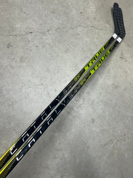 2 Pack 65 Flex P88 Senior True Catalyst 9x Left Hand Hockey Stick Pro Stock (New)
