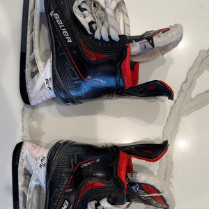 2021 Bauer Vapor 3X Pro Hockey Skates Regular Width Size 3 (Used) with Titanium Blades