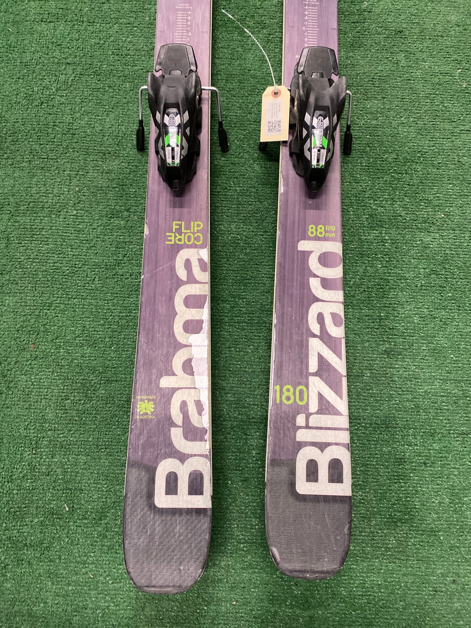 Blizzard Brahma 88, 177 cm All Mountain Skis + Marker Griffon 13