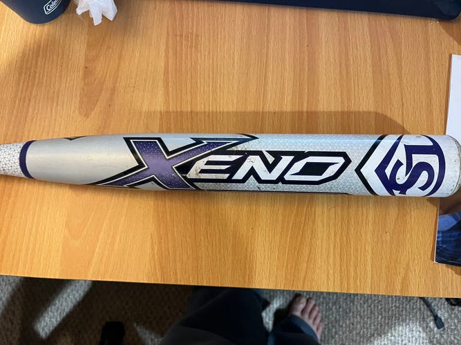 2018 Louisville Slugger Xeno Composite Bat (-10) 22 oz 32" (Used)