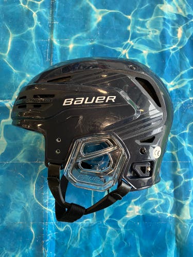 Blue Small Bauer Re-Akt 85 Helmet (Used)