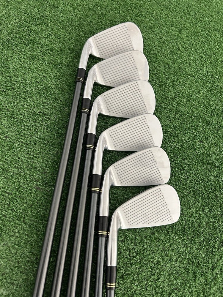 Taylormade R360 XD Iron Set 4-P / Taylormade XD 60 Stiff Graphite