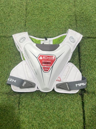Adult Medium Maverik M5 Shoulder Pads (Used)