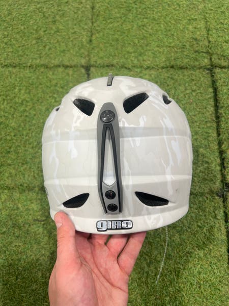 giro tilt snowboard helmet Scale Black L 240229003 The inclusion of the MIPS system further enhances safety by effectively reducing rotational forces during falls White Kid's XXL Giro Snowboard