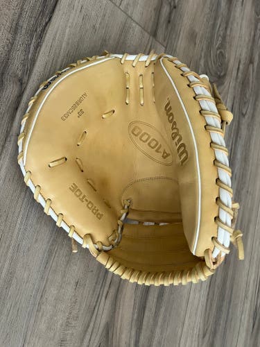 Wilson A1000 RH Catcher's Baseball Glove 33" (New)