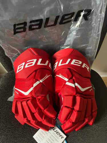 NEW Bauer Vapor Flylite Red Gloves 14"