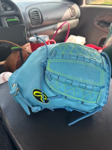 2025 Rawlings Heart of the Hide RH Pitcher's Baseball Glove 12" (Used)