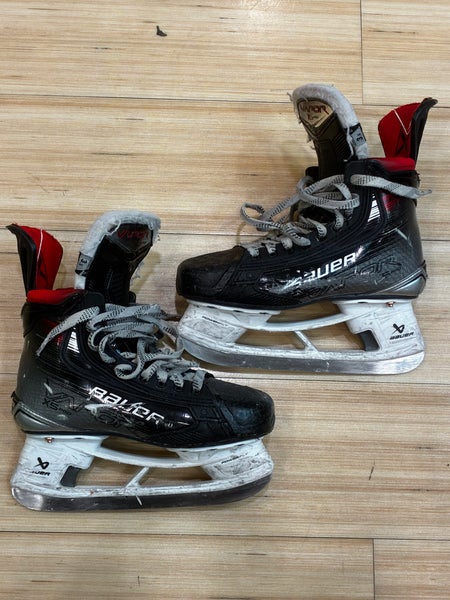 Junior Bauer Vapor X5 Pro Hockey Skates Regular Width Size 3.5 (Used)