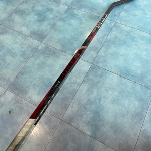 Intermediate CCM JetSpeed FT7 Pro Hockey Stick Right Handed P28 55 Flex (Used)