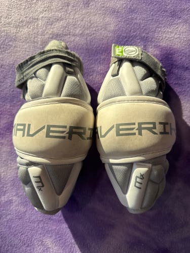 Large Youth Maverik MX Arm Pads (Used)