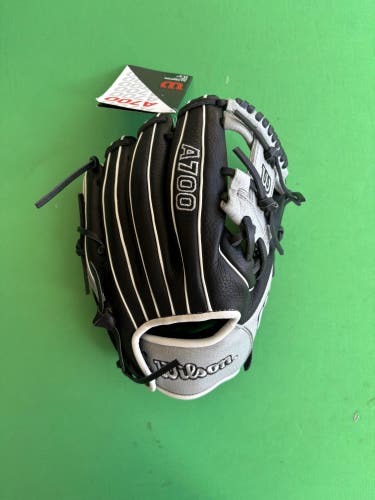 New Wilson A700 RH Infield Baseball Glove 11.5"