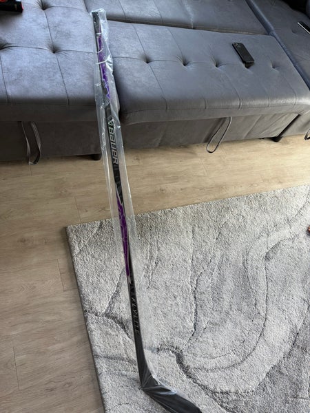 Senior Bauer Vapor Flylite Left Hand Hockey Stick P28 77 Flex Pro Stock (New)