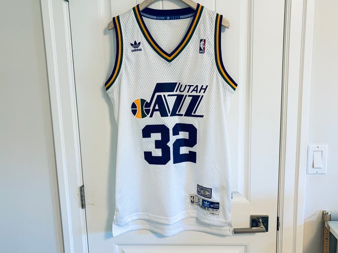 Authentic Adidas Hardwood Classics NBA Utah Jazz Karl Malone Jersey Size Smalls
