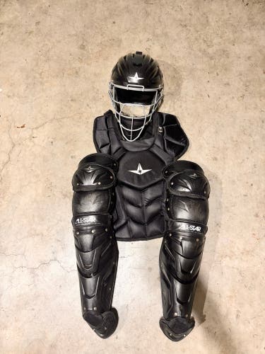 Black All Star System 7 Axis Catcher's Set (Used) intermediate size 12-16 mask is 7-7 1/2
