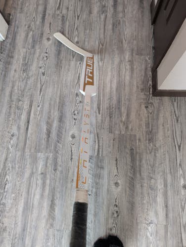 Senior Pro Stock Catalyst 9x Regular Goalie Stick 25" Paddle (Used)