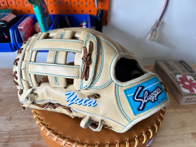 Kubota Slugger 12.5” Outfield Baseball Glove – Left‑Hand Throw