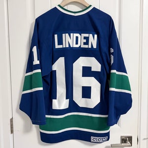 Authentic CCM Vancouver Canucks Trevor Linden Stick In Rink Jersey Size Medium