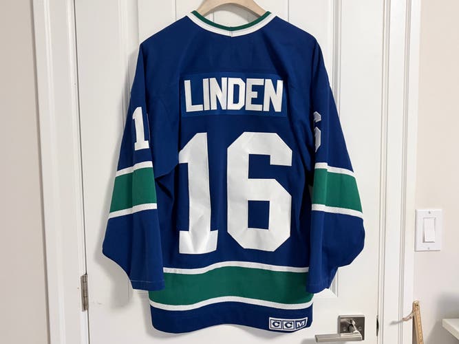Authentic CCM Vancouver Canucks Trevor Linden Stick In Rink Jersey Size Medium