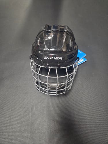 Brand New Senior Medium Bauer Re-akt 55 Helmet Black