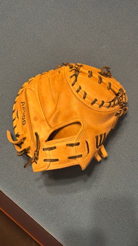 RH Wilson A2000 Catcher's Glove Pro Stock 33" (Used)