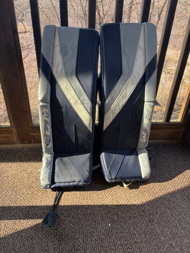 32" 2020 CCM Axis 1.9 Goalie Leg Pads Pro Stock (Used)