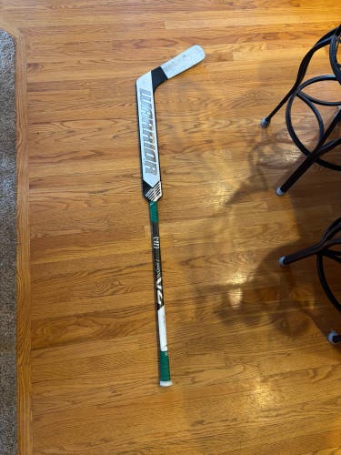 Senior Warrior Ritual V4 Pro Full Right Goalie Stick 25" Paddle (Used)