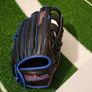 2025 Wilson RH Outfield A1000 Baseball Glove 12.25" (New)
