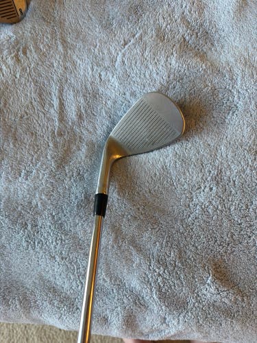 Titleist BV Vokey SM8 Right Handed Wedge 52 Degree (Used)