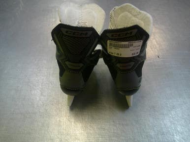 Used CCM TACKS Youth Hockey Skate Youth 09.0 11339-S000200677
