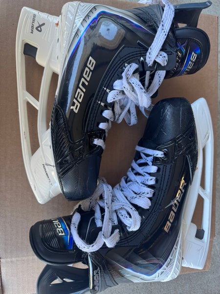 2025 Bauer Vapor Flylite Hockey Skates 8.5 (Used)