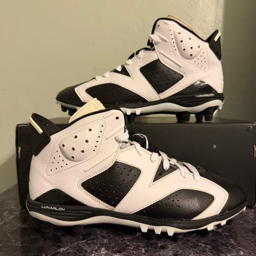 Men's Size M 10 Jordan 6 cleats Oreo