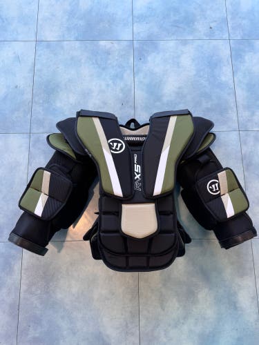 Intermediate Large/Extra Large Warrior Ritual X5 Pro Goalie Chest Protector (Used)