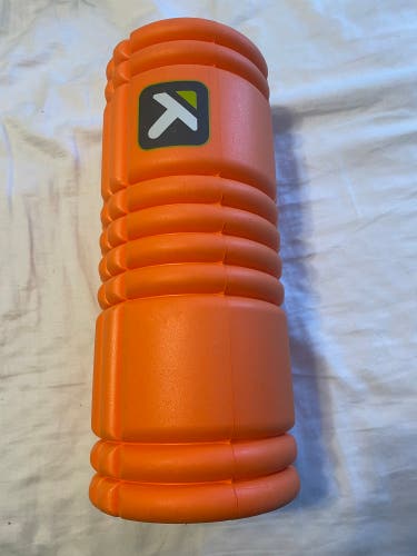 Trigger point foam roller