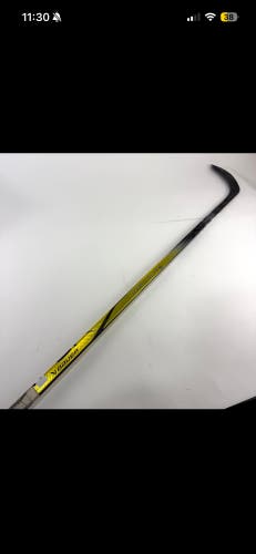 Senior Bauer Vapor Hyperlite 2 Right Handed Hockey Stick P92 77 Flex Pro Stock (Used)
