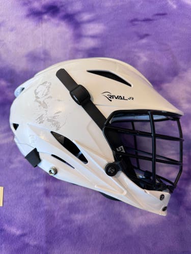 White Youth STX Rival Helmet (Used)