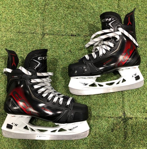 Intermediate CCM JetSpeed FT880 Hockey Skates Size 5.0 | CCM Regular Fit (New)